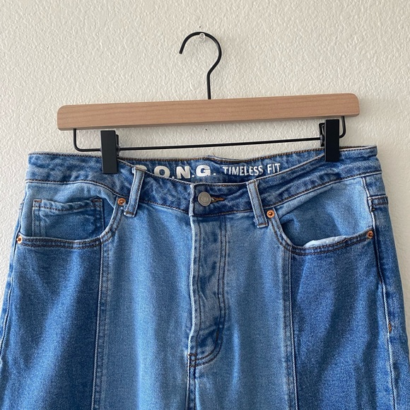 S.O.N.G, Two-Tone Timeless Fit Straight Leg Jeans - Picture 2 of 5